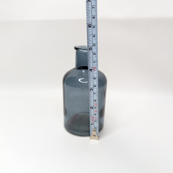 Small Vase - Picture 3 of 4